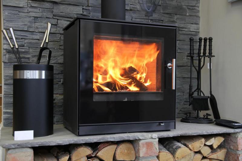 Les avantages d'une installation professionnelle d'un po&ecirc;le &agrave; gaz &agrave; P&eacute;ronnas