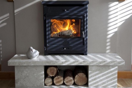 Vente de po&ecirc;les &agrave; P&eacute;ronnas : les crit&egrave;res pour un achat r&eacute;ussi