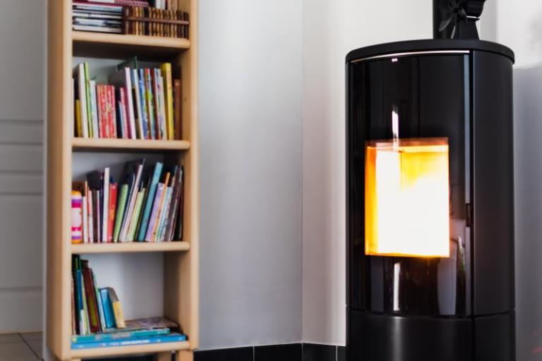 Comment choisir votre poêle à bois idéal pour un chauffage optimal ?